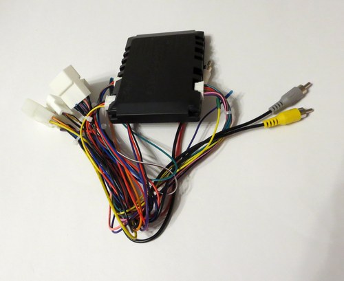 iDatalink Maestro RR2 module with Subaru Harman Kardon amplifier retention wiring kit